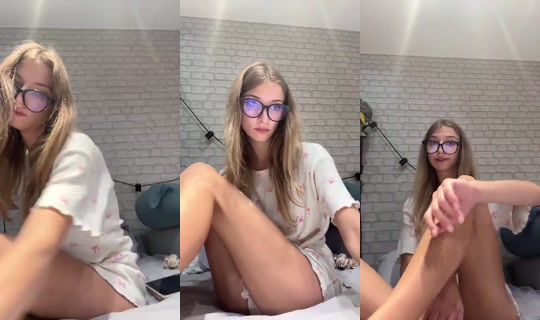 Ria_mari の配信 - 2026年8月25日 16:44