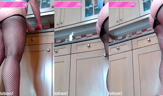 scarlotta's Stream - Aug 23, 2026, 4:04 AM