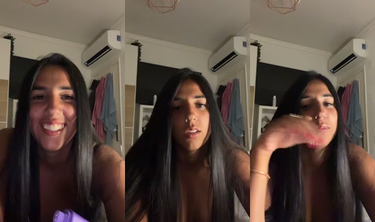 ___adriianaa____'s Stream - Aug 15, 2026, 10:19 PM