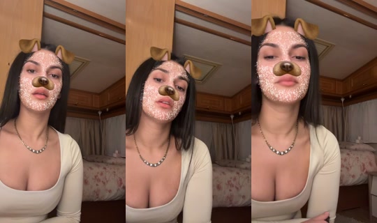 melanie_magrini's Stream - Aug 23, 2026, 12:40 AM