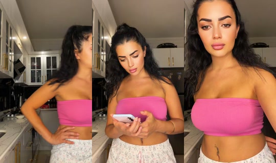 ozlembademcii's Stream - Aug 23, 2026, 7:04 PM