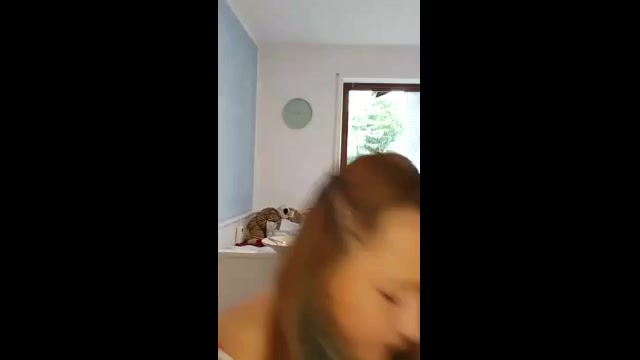 leonie_single