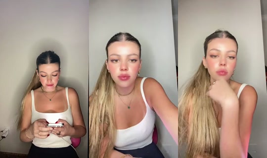 FOX.DEBORAH's Stream - May 24, 2026, 9:09 PM