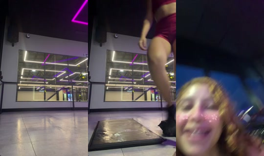 LAlara_christine's Stream - Apr 15, 2026, 9:31 PM