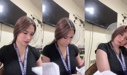 clauysza's Stream - Apr 17, 2026, 6:13 AM