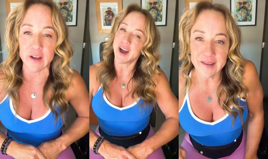 anawaunlimited의 방송 - 2026년 4월 15일 오후 5:22