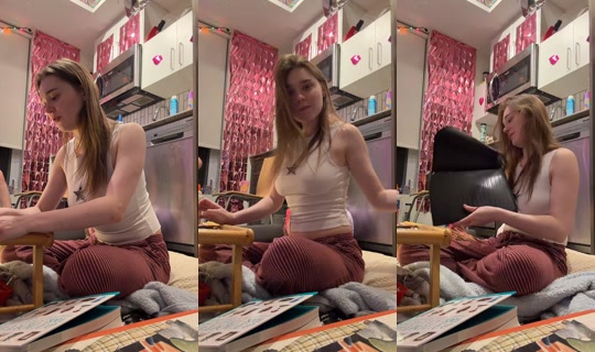 ginnysmuffins의 방송 - 2026년 4월 22일 AM 3:48