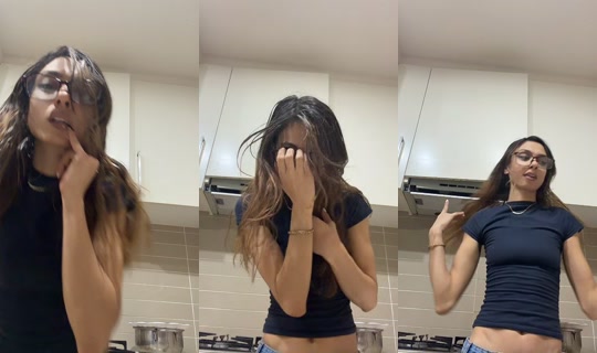 redflagforreelismom's Stream - Apr 18, 2026, 10:30 AM