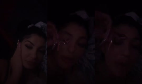 vaneszahorvath's Stream - Apr 12, 2026, 2:09 AM