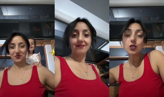 Momthegirl's Stream - Jun 2, 2026, 10:44 PM