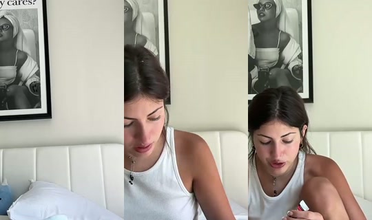 simoneleightonn's Stream - Jun 18, 2026, 9:52 PM